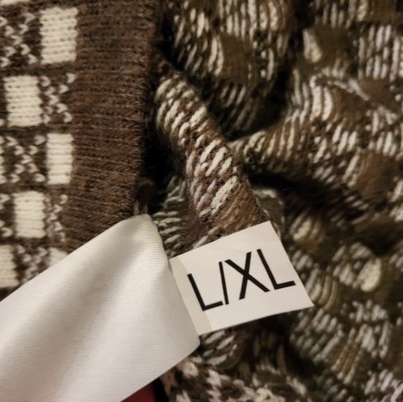 Mocha Design Sweater Dress - Picture 3 of 15